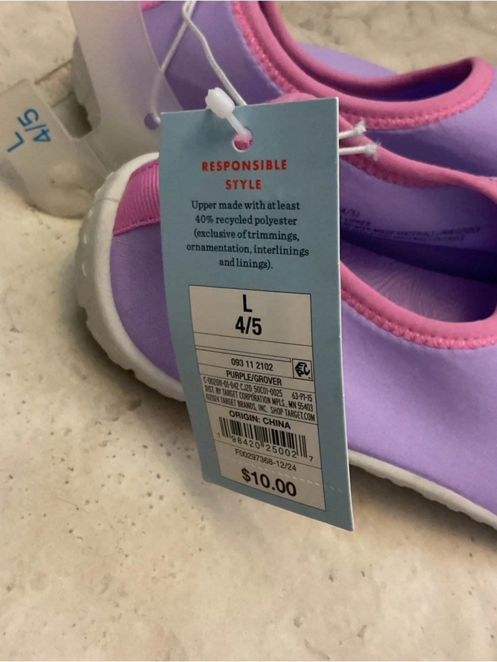 Cat & Jack NWT slip on water shoes purple with Pink Trim, size 4/5